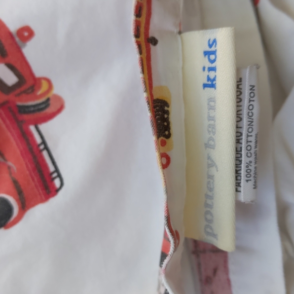 Pottery Barn Kids 100% Cotton Firetrucks Twin Sheet Set - Picture 3 of 12